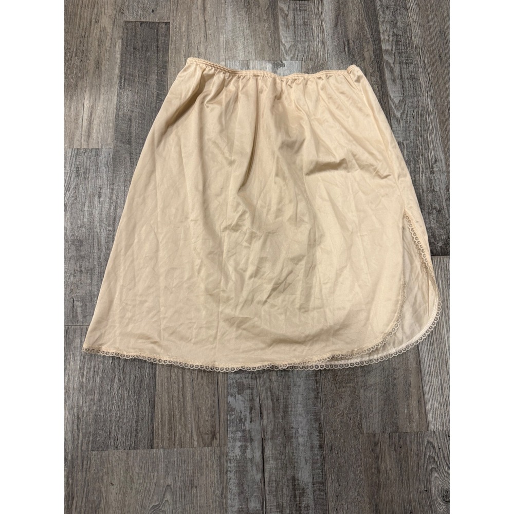 Bali Vintage Nude Half Slip Lace Trim Antron III Nylon Beige Medium
